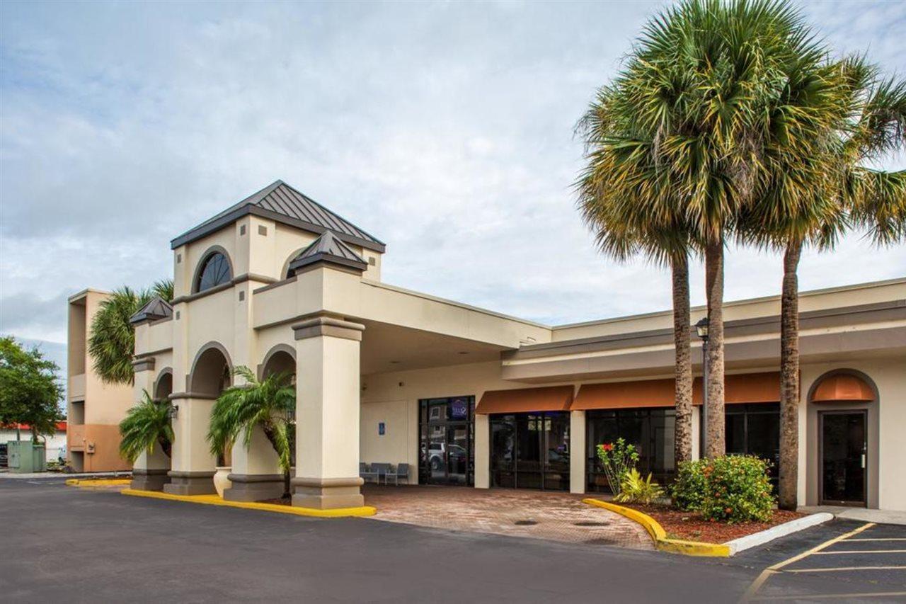 Days Inn & Suites By Wyndham Orlando Airport Exterior foto