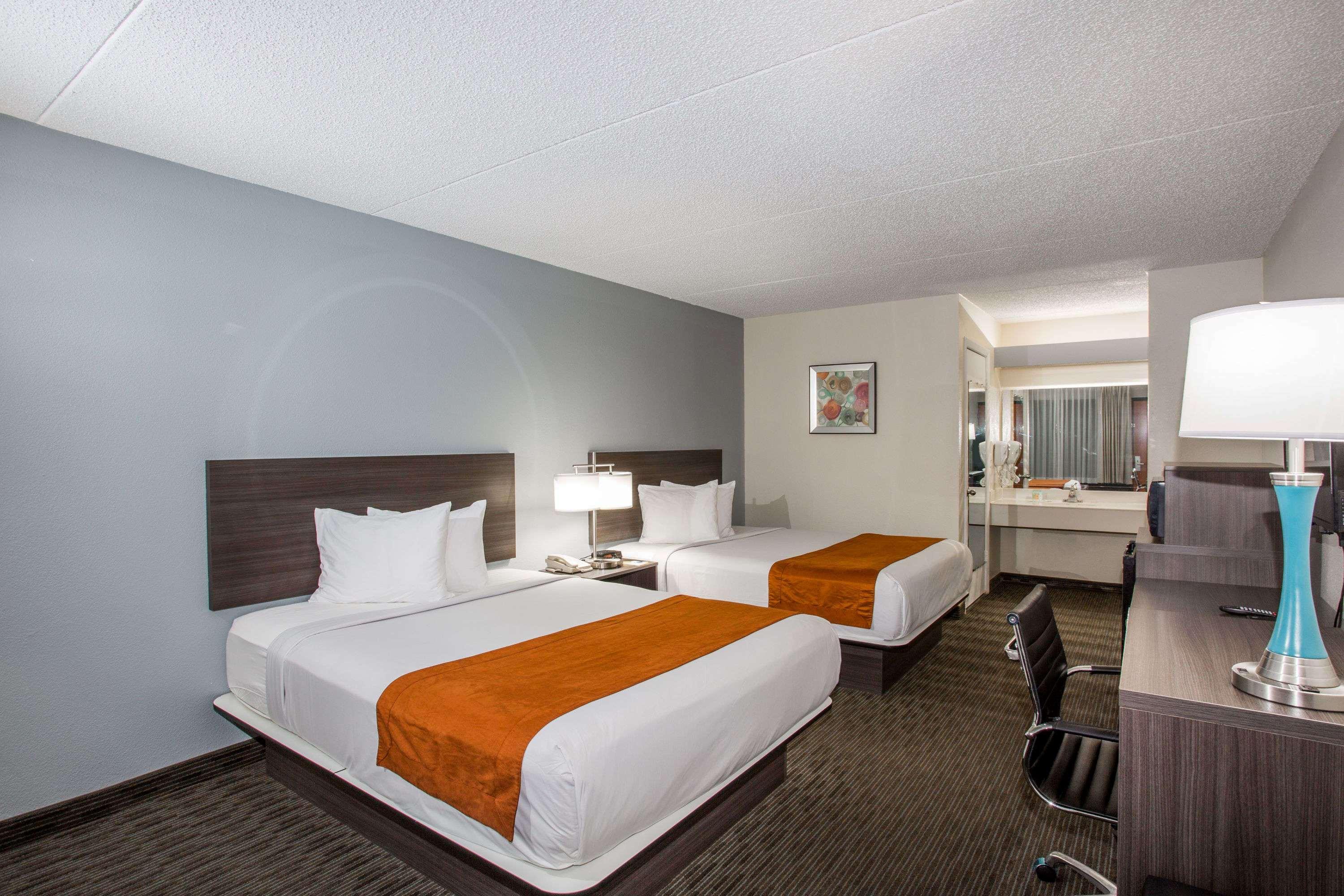Days Inn & Suites By Wyndham Orlando Airport Exterior foto