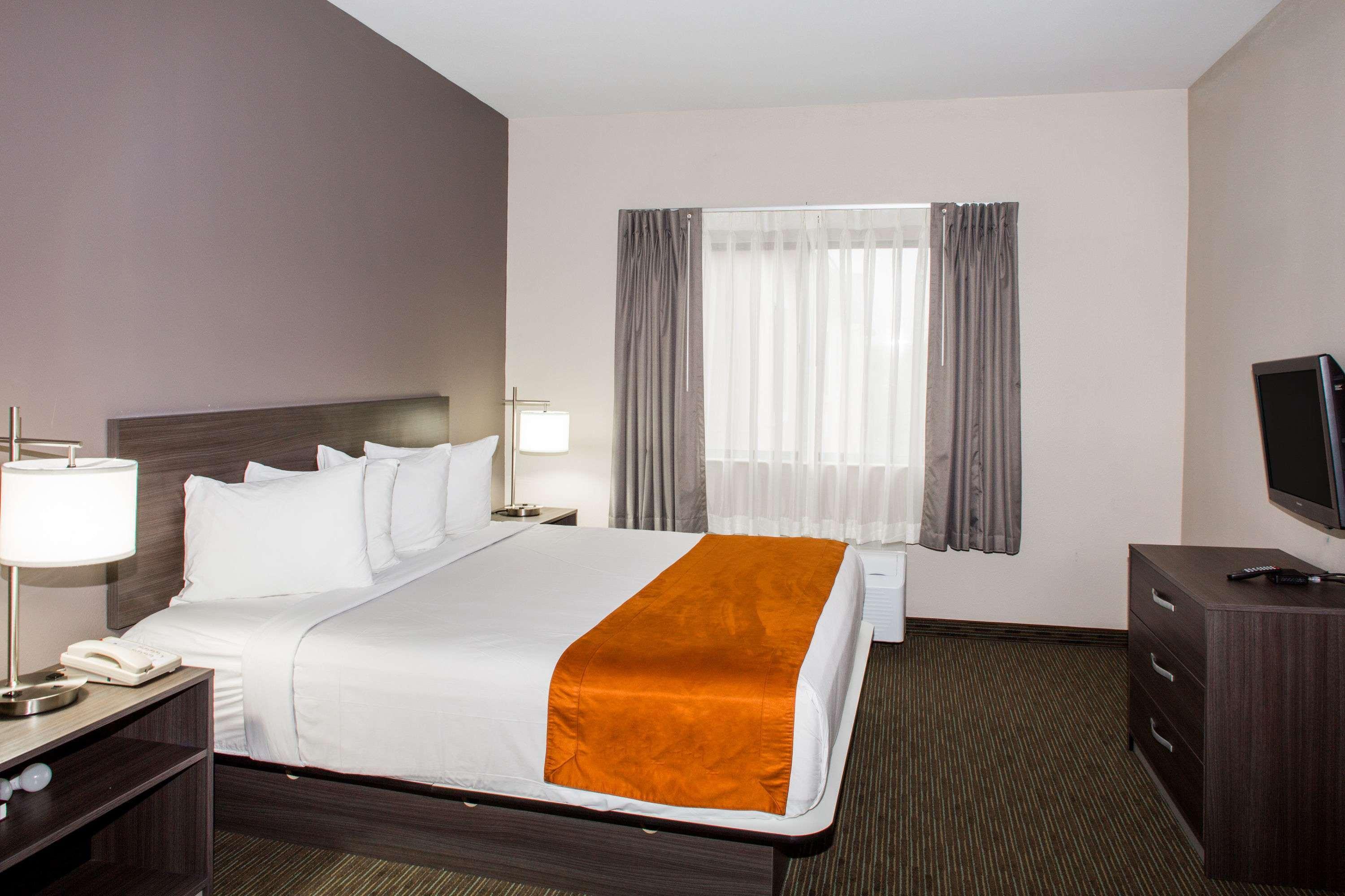 Days Inn & Suites By Wyndham Orlando Airport Exterior foto